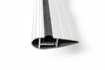 Поперечный багажник на обычные рейлинги (с ключем) Черный цвет