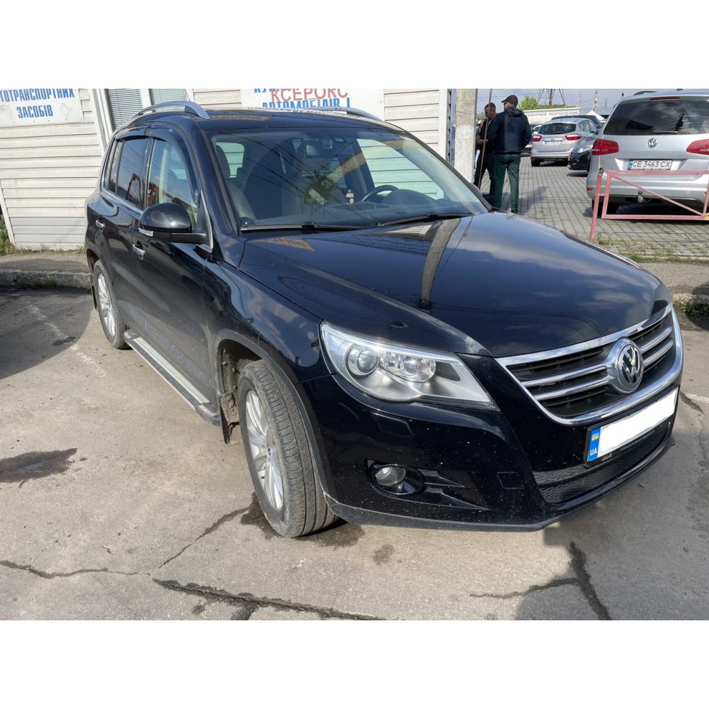 Дефлектори вікон (вітровики) Volkswagen Tiguan 2007-2016 HIC