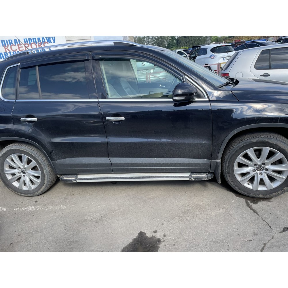 Дефлектори вікон (вітровики) Volkswagen Tiguan 2007-2016 HIC