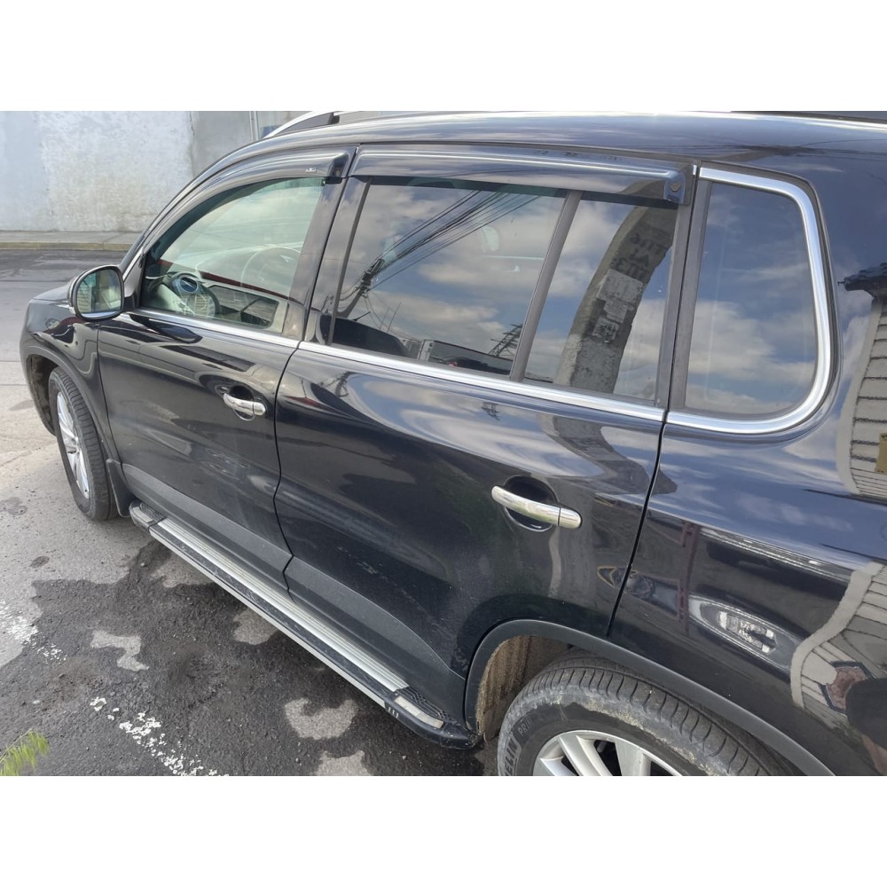 Дефлектори вікон (вітровики) Volkswagen Tiguan 2007-2016 HIC