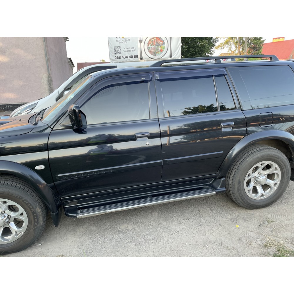 Дефлектори вікон (вітровики) Mitsubishi Pajero Sport 1996-2009 HIC