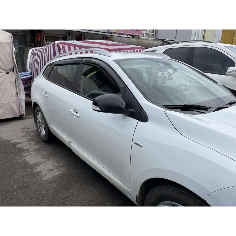 Дефлектори вікон (вітровики) Renault Megane III 2008-2016 Combi HIC