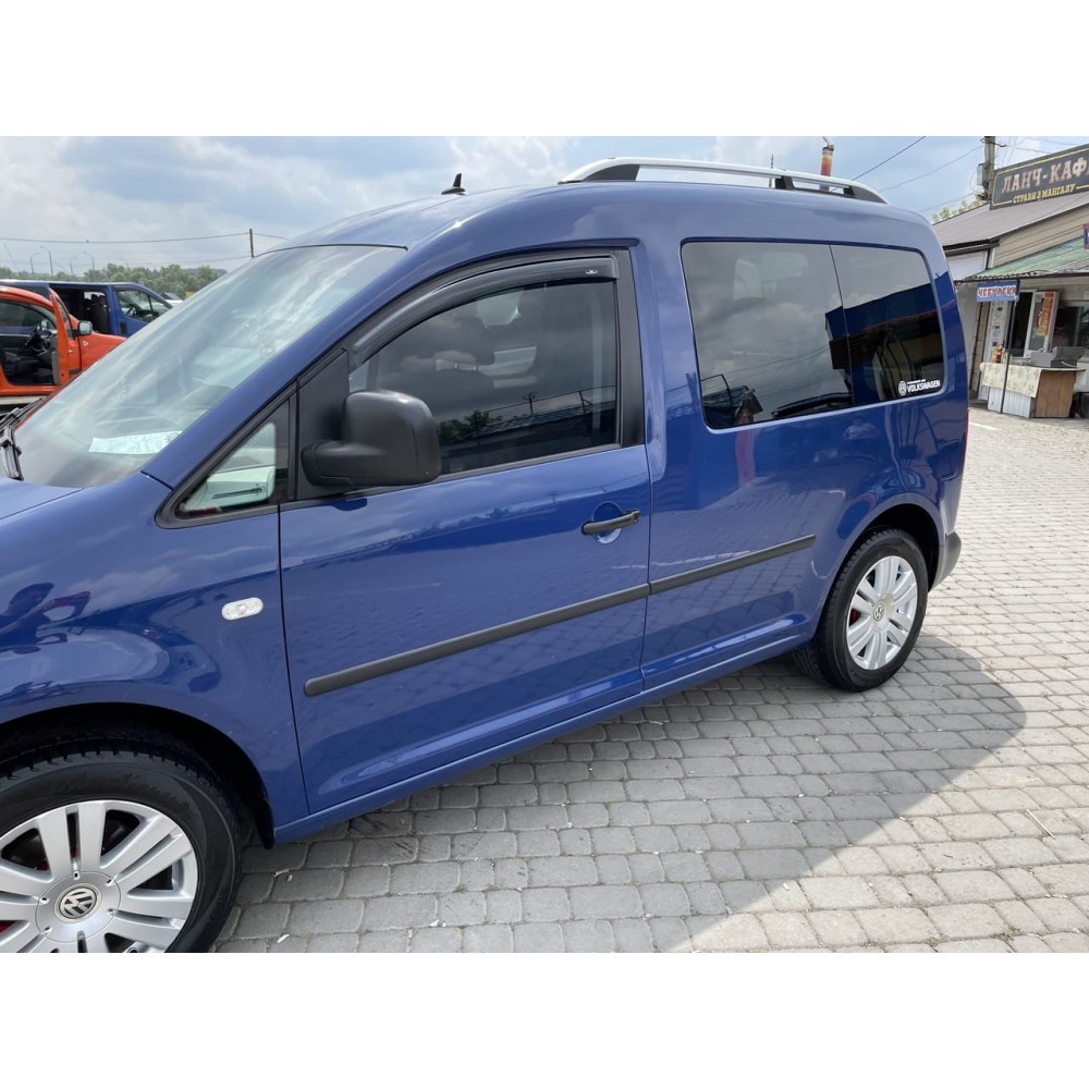 Дефлекторы окон (ветровики) Volkswagen Caddy 3,4 2004-2020 (на скотче) HIC