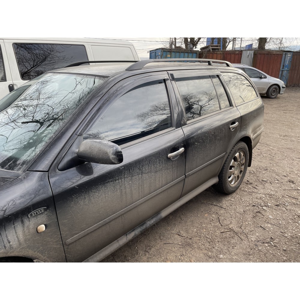 Дефлектори вікон (вітровики) Skoda Octavia A-4 1996-2004 Combi HIC