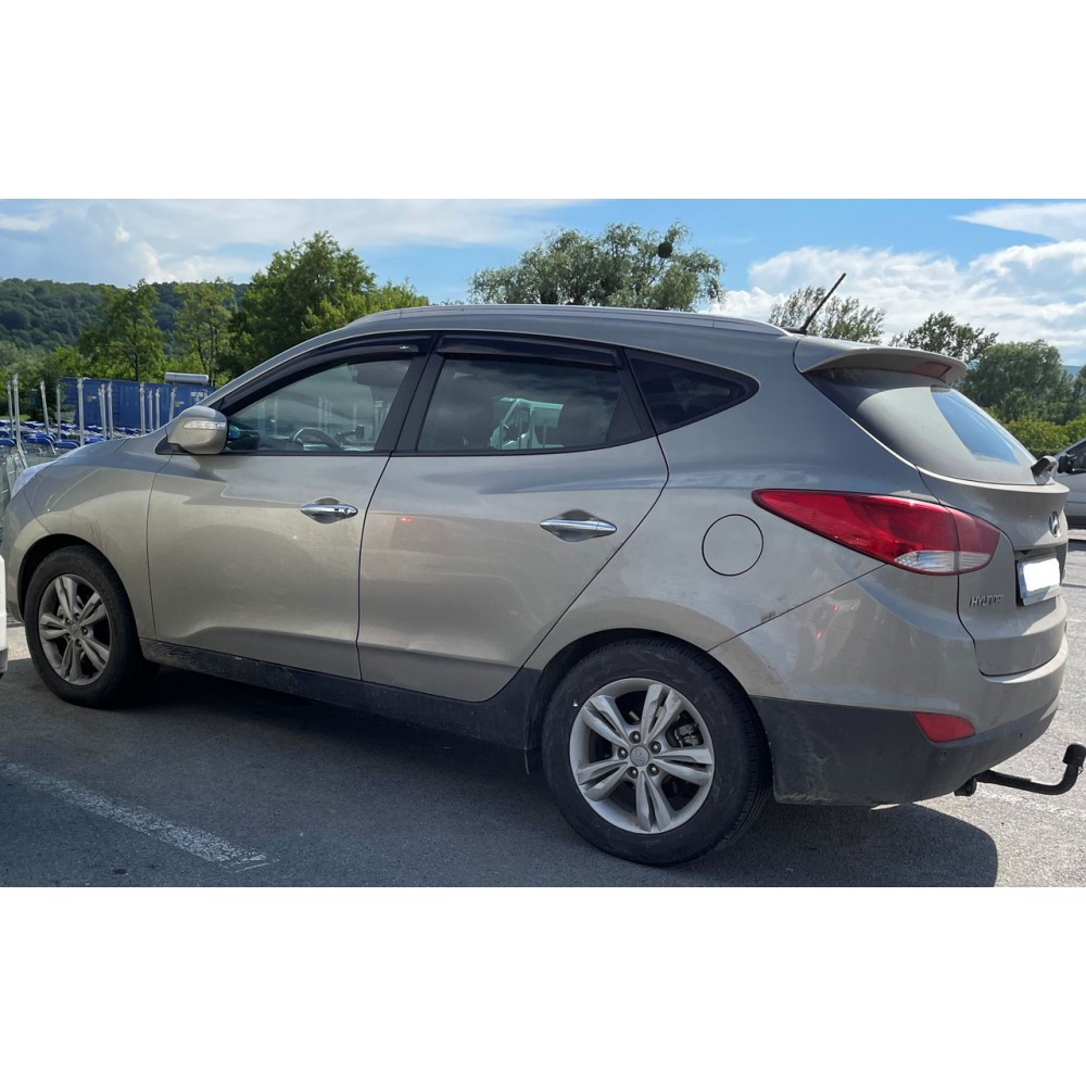 Дефлектори вікон (вітровики) Hyundai Tucson II 2010-2015 IX35 HIC