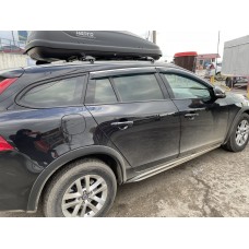 Дефлектори вікон (вітровики) Volvo V60 2010+ С Хром Молдингом HIC