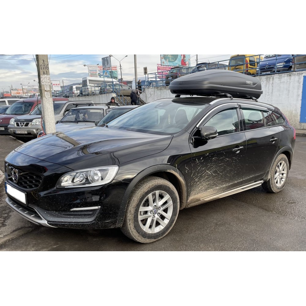 Дефлектори вікон (вітровики) Volvo V60 2010+ С Хром Молдингом HIC