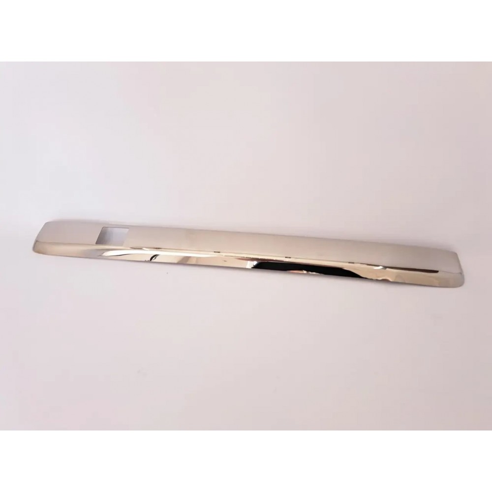 Накладка над номером для Volkswagen Crafter 2018+ "Хром-нерж" (TAN24)