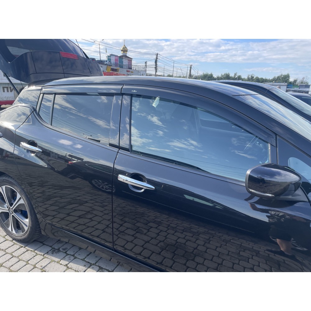 Дефлектори вікон (вітровики) Nissan Leaf II 2017+ HIC