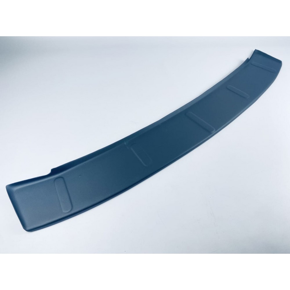 Накладка на задній бампер для Ford Kuga 2013-2020 ABS-пластик 3D (TAN24)