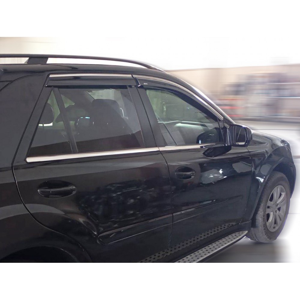 Дефлектори вікон (вітровики) для Mercedes ML-class W-164 2005-2011 з нерж.хром полоскою (HAWK)