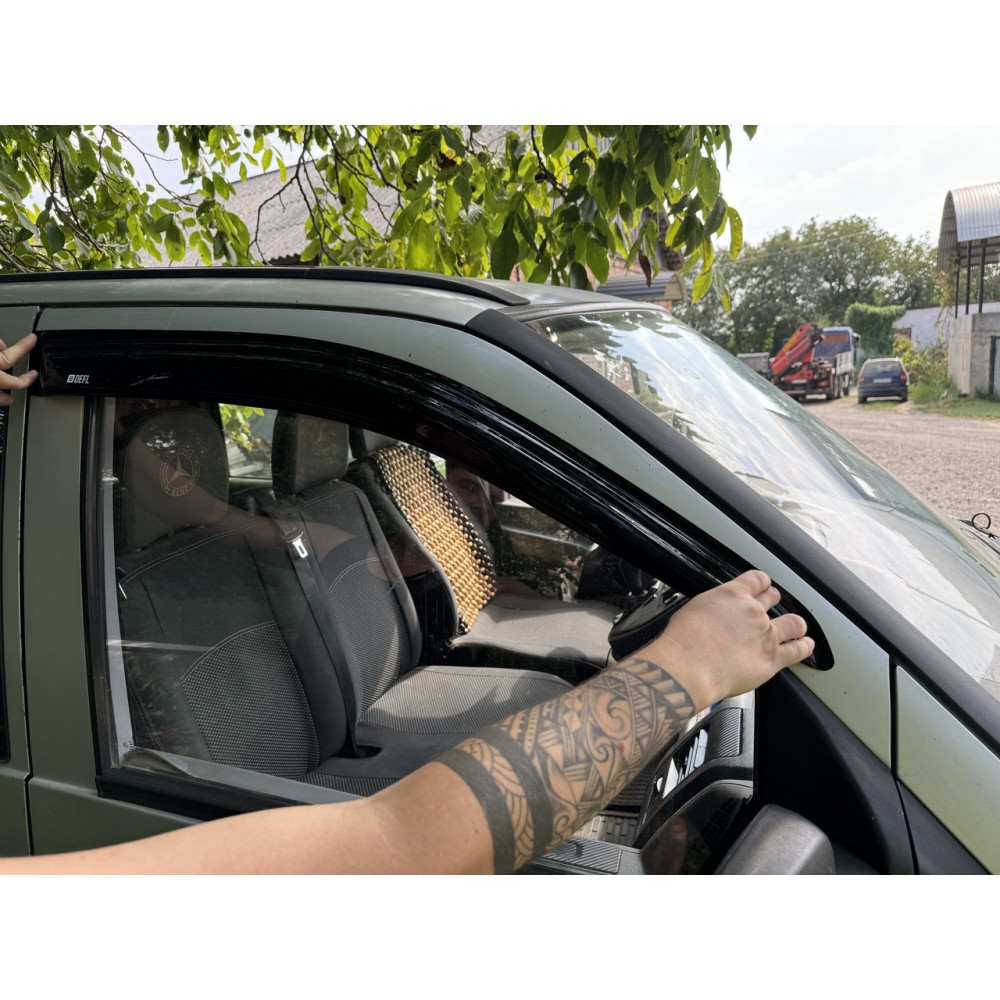 Дефлектори вікон (вітровики) для Mercedes Vito W-638 1995-2003 накладні (DEFL) Q2