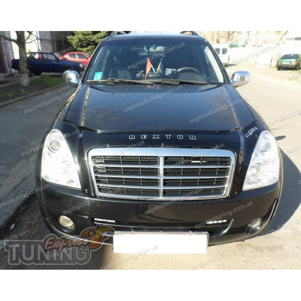 Дефлектор капота (мухобойка) для SsangYong Rexton 2012+ (VIP)