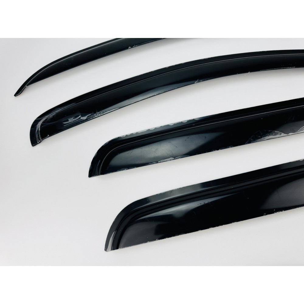 Дефлекторы окон (ветровики) Renault Duster I 2010-2018 HIC