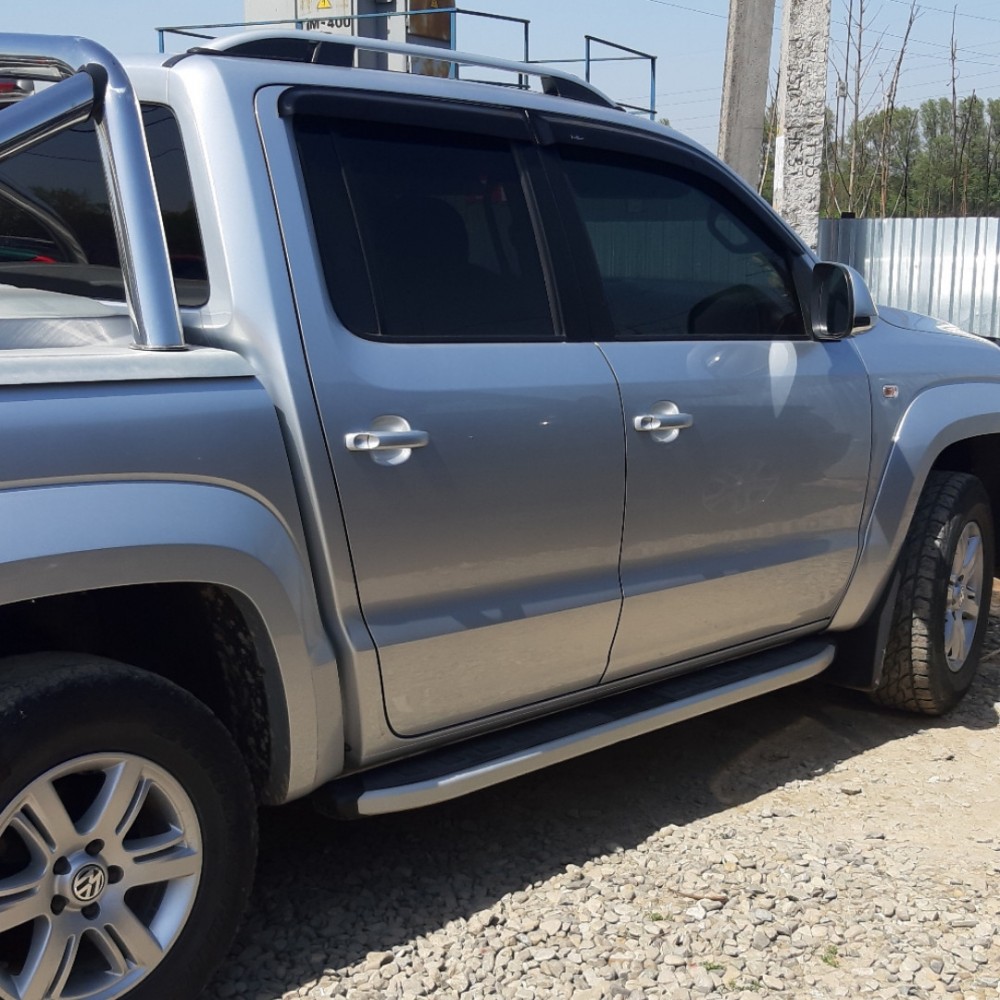 Дефлектори вікон (вітровики) Volkswagen Amarok 2009-2022 HIC