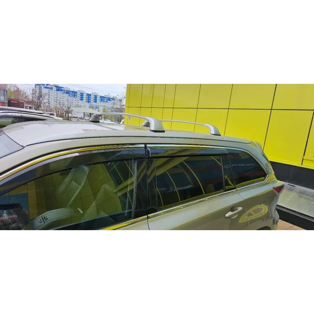 Дефлекторы окон (ветровики) для Toyota HIGHLANDER 2015-2020 c нерж. хром полоской (HAWK)
