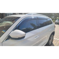 Дефлекторы окон (ветровики) для Skoda Kodiaq 2016-2024 c нерж. хром полоской (HAWK)