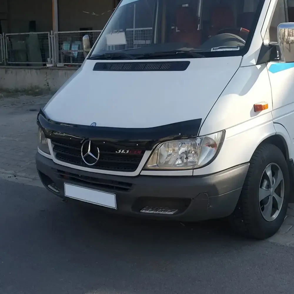 Дефлектор капота (мухобійка) для Mercedes Sprinter 2000-2006 (TAN24) 