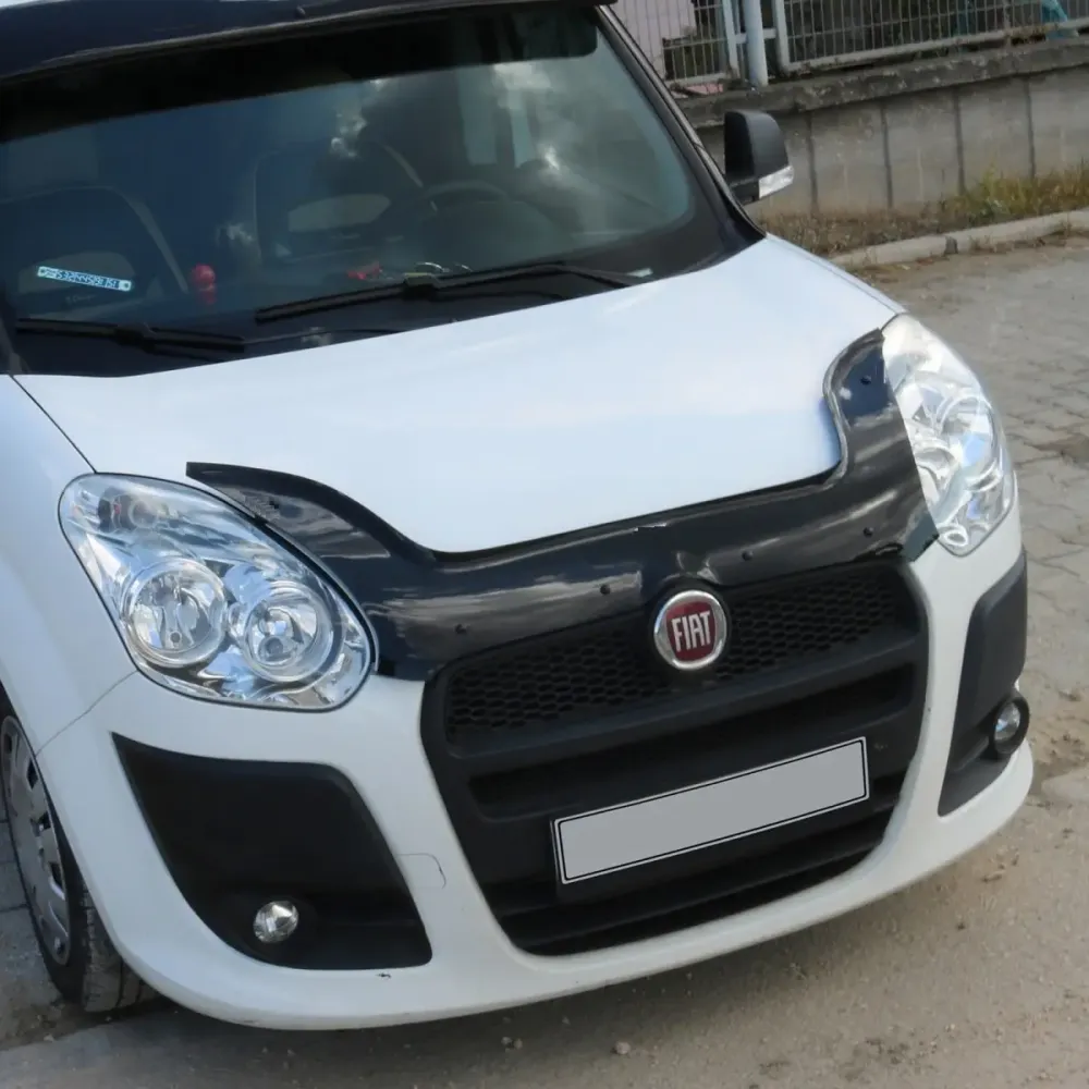 Дефлектор капота (мухобійка) для Fiat Doblo 2010-2015 / Combo 2010-2018 CappaFe