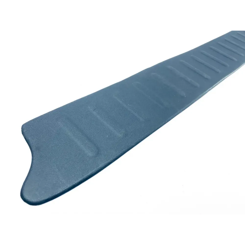 Накладка на задний бампер для Opel Vivaro 2001-2014 ABS-пластик (TAN24)