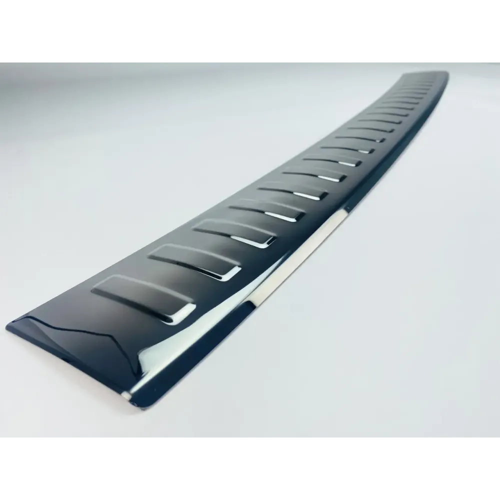 Накладка на задний бампер для Mitsubishi Outlander 3 2015-2019 Черный-хром (TAN24) 