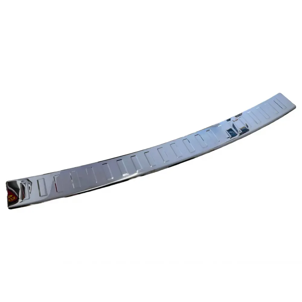 Накладка на задній бампер для BMW X5 F-15 2013-2018 Чорний-хром (TAN24)