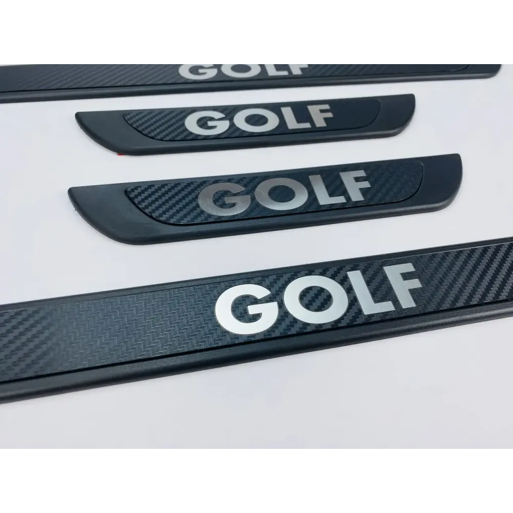 Накладки на пороги VW Golf (черный хром-карбон) (TAN24)