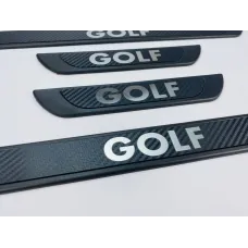 Накладки на пороги VW Golf (черный хром-карбон) (TAN24)