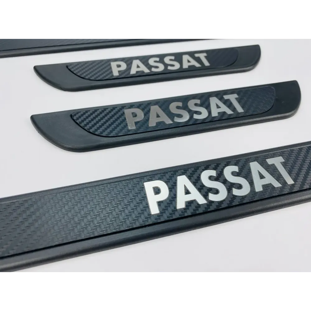 Накладки на пороги VW Passat (чорний хром-карбон) (TAN24)