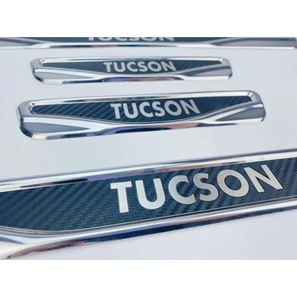 Накладки на пороги для Hyundai Tucson (хром-карбон, 4шт) TAN24