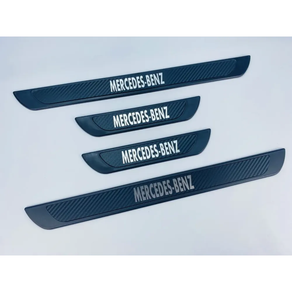Накладки на пороги Mercedes-Benz (черный хром-карбон) (TAN24)