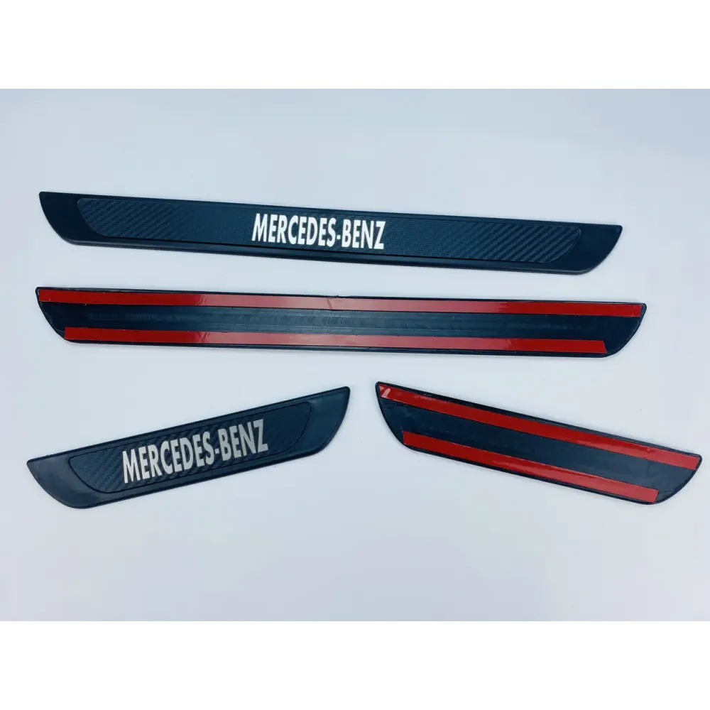 Накладки на пороги Mercedes-Benz (черный хром-карбон) (TAN24)