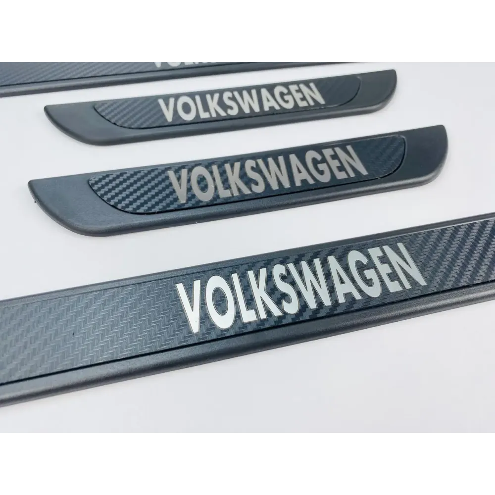Накладки на пороги Volkswagen (чорний хром-карбон) (TAN24)