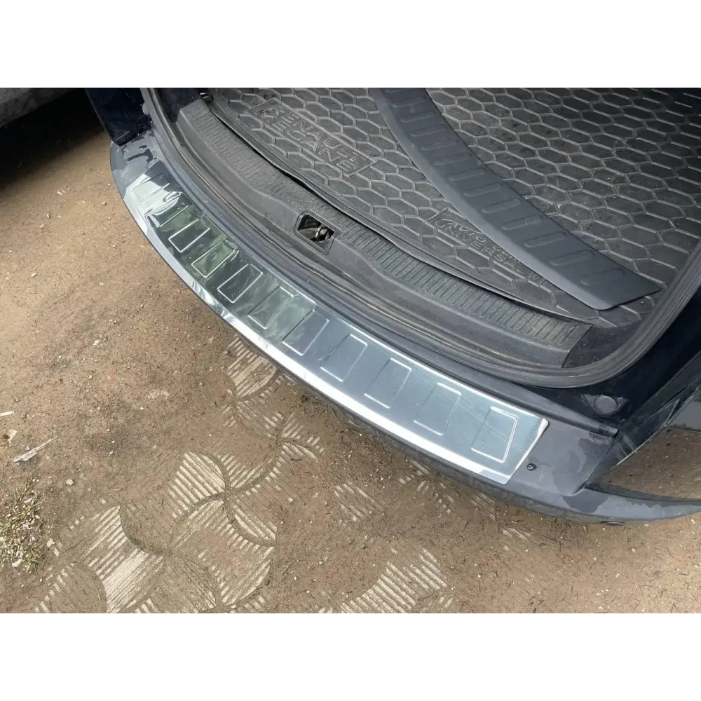 Накладка на задній бампер для Renault Megane III 2008-2016 SW=комби КОРОТКА Хром-нерж (TAN24)