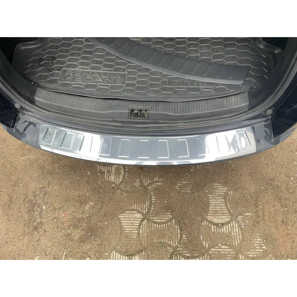 Накладка на задній бампер для Renault Megane III 2008-2016 SW=комби КОРОТКА Хром-нерж (TAN24)